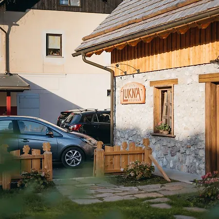 Lukna Mojstrana